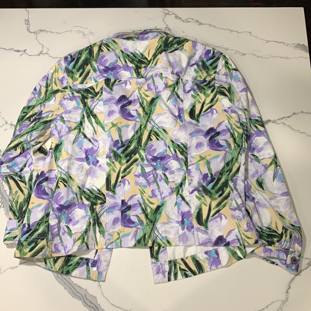 Floral jacket - Picture 2 of 2